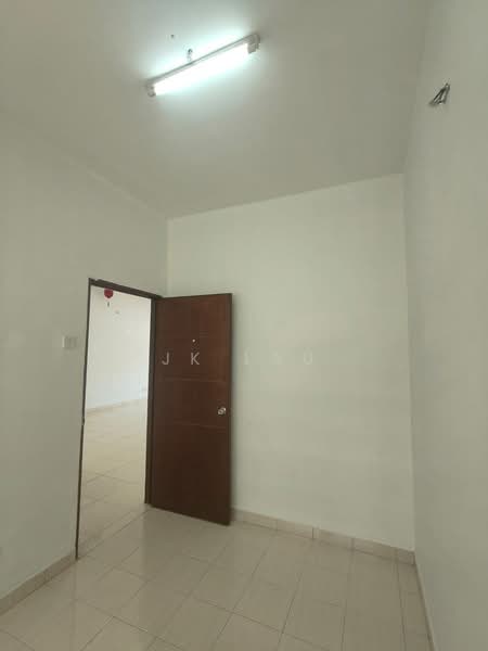Rumah Teres 2 Tingkat untuk Dijual di Bandar Putra Permai (Seri Kembangan) - JK Lau - Interior - PropertyGuru.com.my