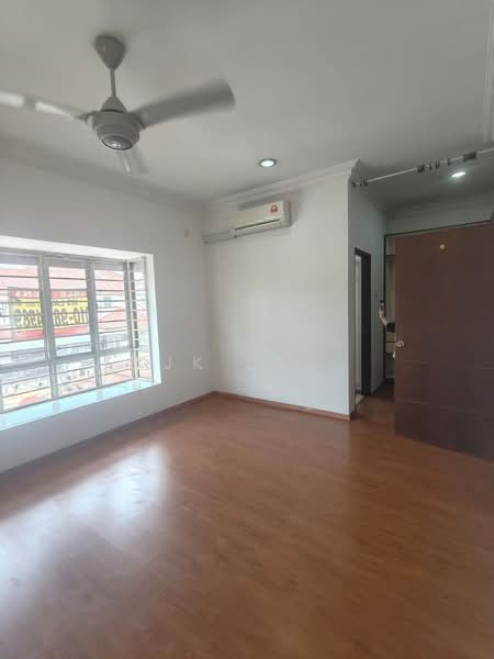 Rumah Teres 2 Tingkat untuk Dijual di Bandar Putra Permai (Seri Kembangan) - JK Lau - Interior - PropertyGuru.com.my