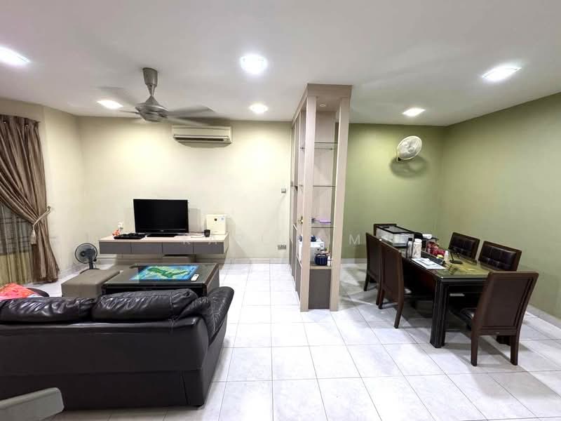 Rumah Teres 2 Tingkat untuk Dijual di Taman Nusa Bestari (Iskandar Puteri (Nusajaya)) - Karl Lim - Living Room - PropertyGuru.com.my