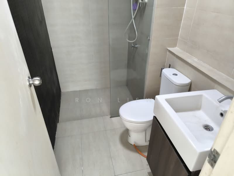 Kondominium untuk Disewa di The Sanderson - Ron Liew - Bathroom - PropertyGuru.com.my