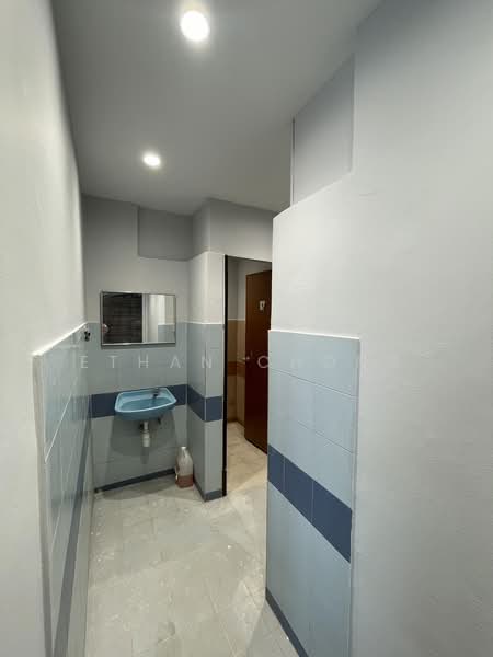 Pejabat untuk Disewa di Petaling Jaya (Selangor) - Ethan Chong - Bathroom - PropertyGuru.com.my
