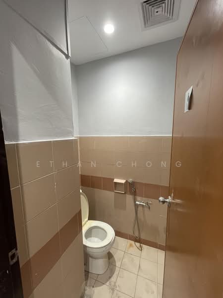 Pejabat untuk Disewa di Petaling Jaya (Selangor) - Ethan Chong - Bathroom - PropertyGuru.com.my