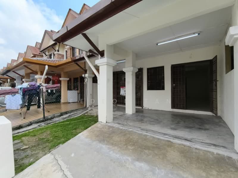Rumah Teres 2 Tingkat untuk Dijual di Bandar Nusaputra (Puchong) - Leedeon Tan - Exterior - PropertyGuru.com.my