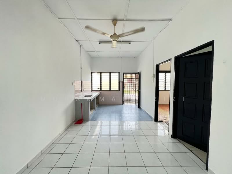 Terraced House for Sale in Kampung Sg Karang Darat 2 (Balok) - Mohammad Azizi - PropertyGuru.com.my