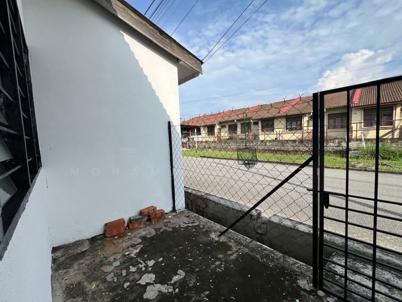 Terraced House for Sale in Kampung Sg Karang Darat 2 (Balok) - Mohammad Azizi - PropertyGuru.com.my