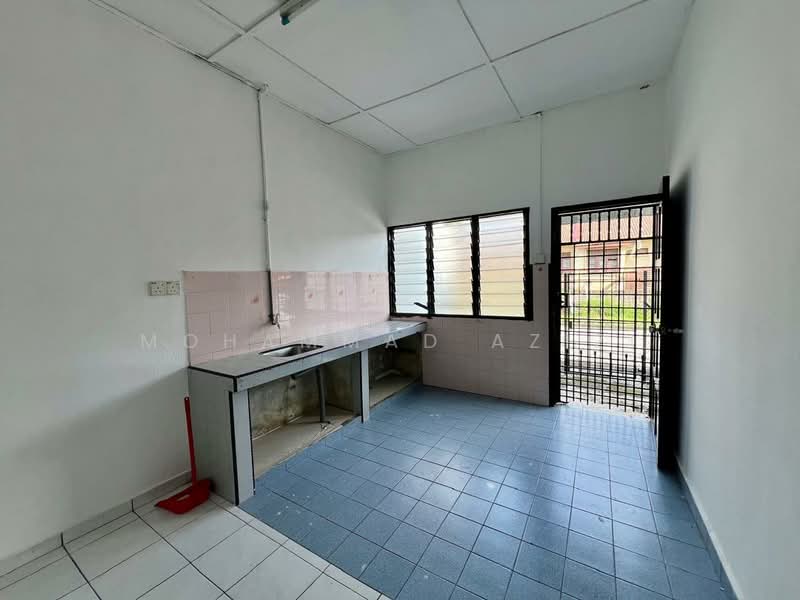Terraced House for Sale in Kampung Sg Karang Darat 2 (Balok) - Mohammad Azizi - PropertyGuru.com.my
