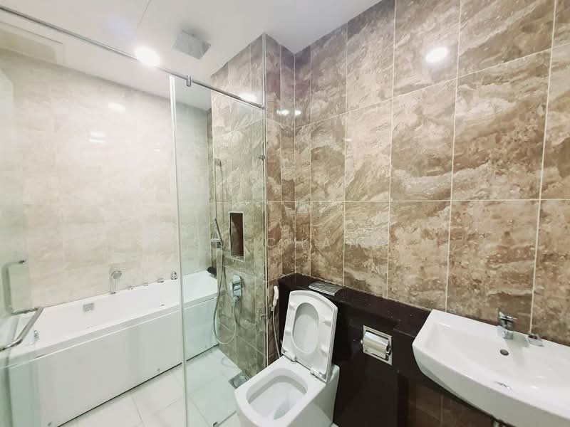 Servis Apartment untuk Disewa di Paragon Suites @ CIQ - SJ CHAN - Bathroom - PropertyGuru.com.my