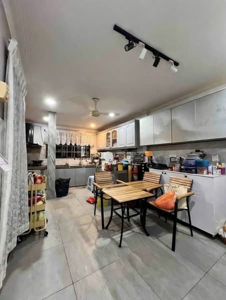 Rumah Teres 2 Tingkat untuk Dijual di Taman Cheras Perdana (Cheras) - Yuki Ng - Kitchen - PropertyGuru.com.my
