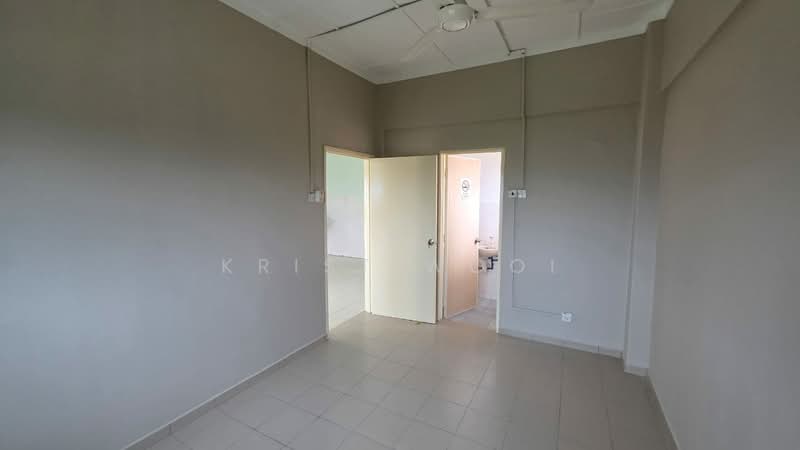 Pangsapuri untuk Dijual di Sri Bahagia Court - Krist Wooi - Interior - PropertyGuru.com.my