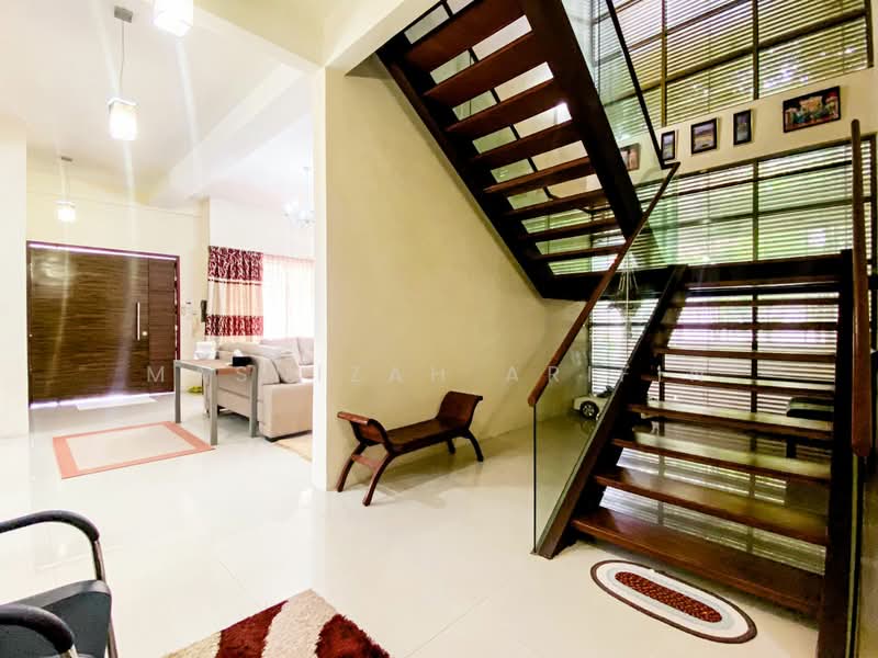 Bungalow for Sale in Bandar Seri Putra (Bangi) - Masnizah Arifin - Living Room - PropertyGuru.com.my