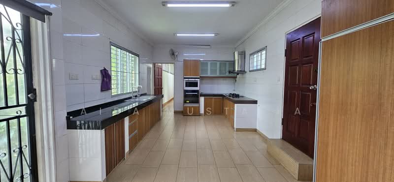 Bungalow for Rent in Taman Tunku (Bukit Tunku (Kenny Hills)) - Aida Mustaffa - Kitchen - PropertyGuru.com.my
