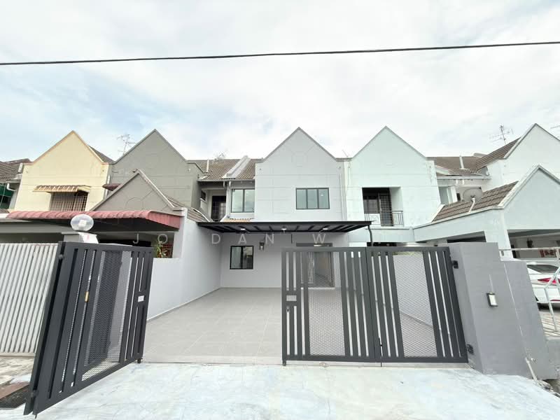 Rumah Teres 2 Tingkat untuk Dijual di Bandar Baru Permas Jaya (Permas Jaya) - Jordan Wong - Exterior - PropertyGuru.com.my