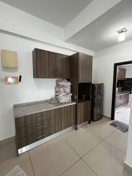 Service Residence for Rent at D'Inspire Residence (Inspira Bestari) - Amir Raziq - Kitchen - PropertyGuru.com.my