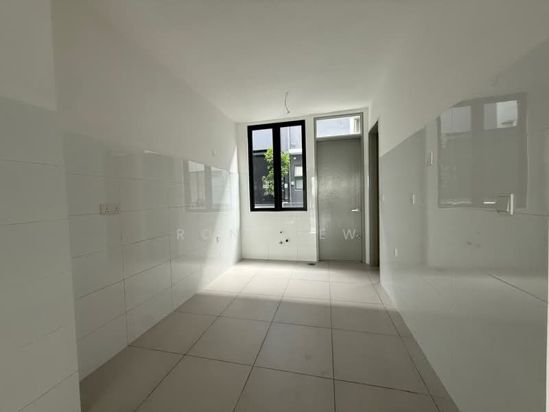 3-storey Terraced House for Sale in BANDAR PUCHONG JAYA (Puchong) - Ron Liew - Kitchen - PropertyGuru.com.my