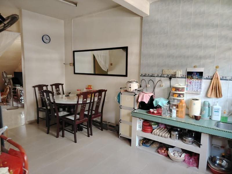 Rumah Teres 2-Tingkat untuk Dijual di Bercham (Ipoh) - Oscar Teoh - Kitchen - PropertyGuru.com.my