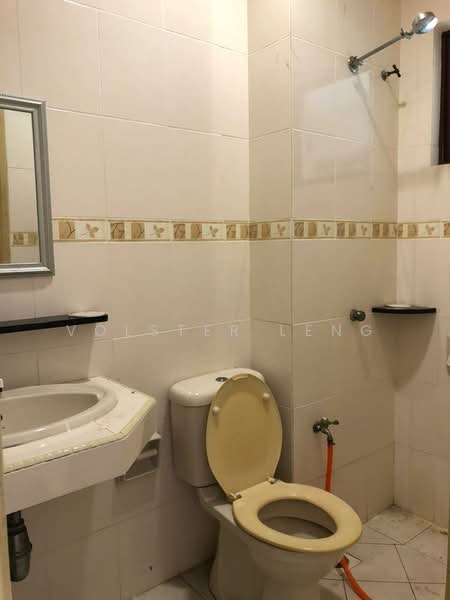 Terraced House for Rent in Bandar Bukit Puchong (Puchong) - Volster Leng - Bathroom - PropertyGuru.com.my