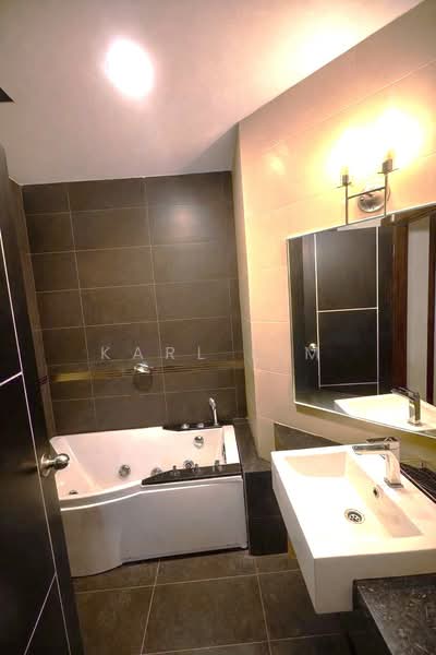 Kondominium untuk Dijual di Anjung Seri - Karl Lim - Bathroom - PropertyGuru.com.my