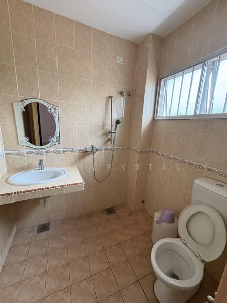 Semi-Detached House for Sale in Bandar Baru Bangi (Selangor) - Lee Crystal - PropertyGuru.com.my