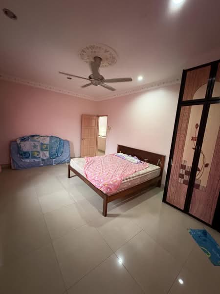 Semi-Detached House for Sale in Bandar Baru Bangi (Selangor) - Lee Crystal - PropertyGuru.com.my