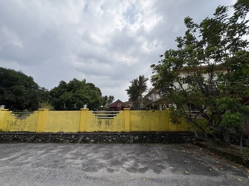 Semi-Detached House for Sale in Bandar Baru Bangi (Selangor) - Lee Crystal - PropertyGuru.com.my