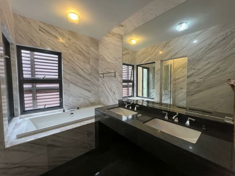Semi-Detached House for Rent in Sungai Besi (Kuala Lumpur) - Debbie Wong - Bathroom - PropertyGuru.com.my