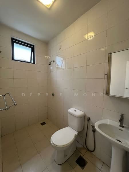 Semi-Detached House for Rent in Sungai Besi (Kuala Lumpur) - Debbie Wong - Bathroom - PropertyGuru.com.my