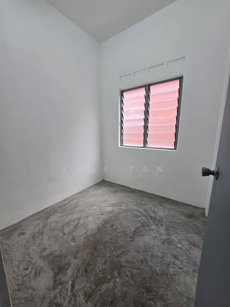 Flat for Sale at Taman Pulai Utama - June Tan - PropertyGuru.com.my
