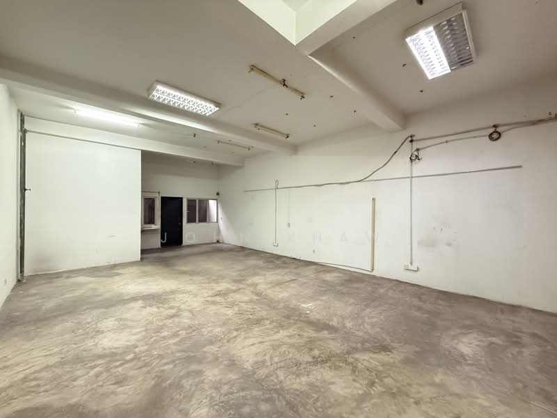 Shop for Rent in BANDAR PUCHONG JAYA (Puchong) - John Khaw - Interior - PropertyGuru.com.my