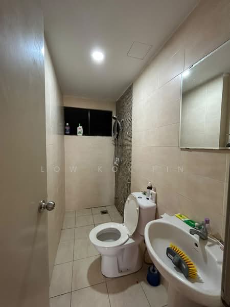Apartment for Rent at Avilla Apartments - Low Kok Pin - Bathroom - PropertyGuru.com.my