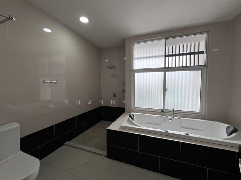 Semi-Detached House for Sale in Sungai Long (Bandar Sungai Long) - Shanny Tan - Bathroom - PropertyGuru.com.my