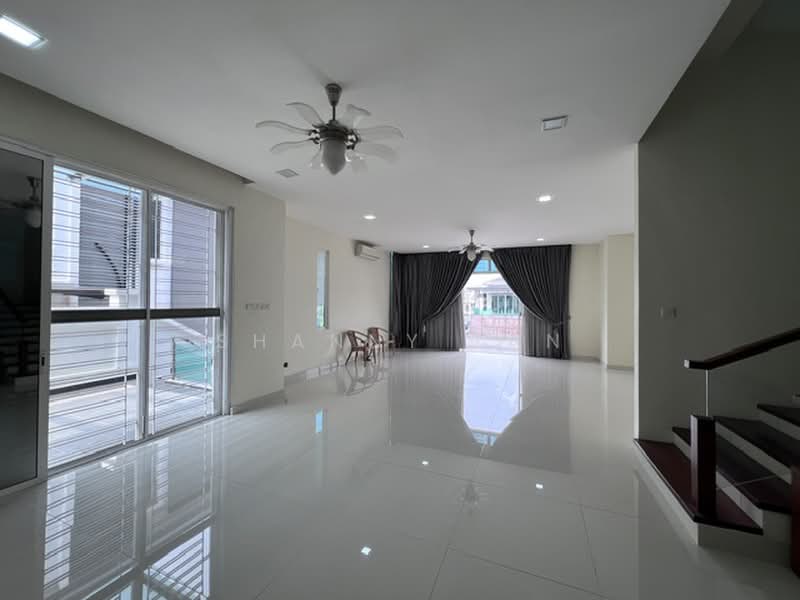 Semi-Detached House for Sale in Sungai Long (Bandar Sungai Long) - Shanny Tan - Living Room - PropertyGuru.com.my