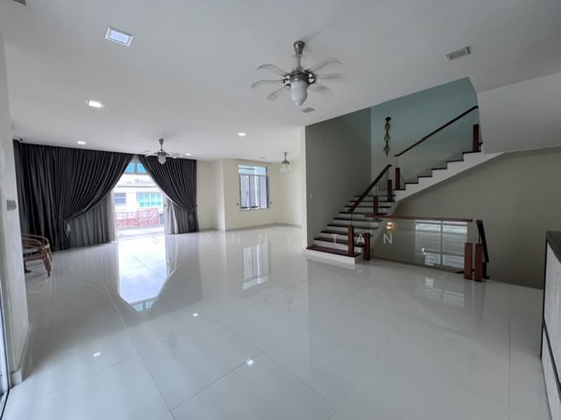 Semi-Detached House for Sale in Sungai Long (Bandar Sungai Long) - Shanny Tan - Living Room - PropertyGuru.com.my