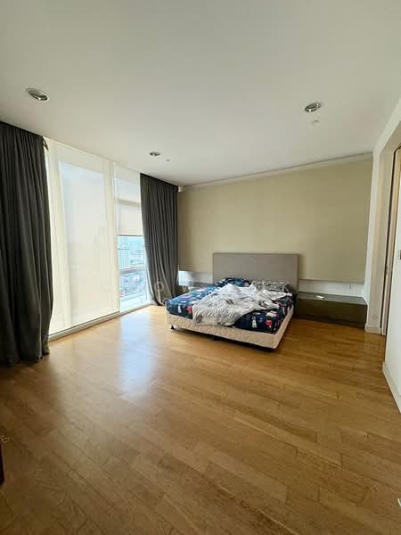 Service Residence for Sale at The Face Suites (Platinum Suites) - Chow Kok Toong - Bedroom - PropertyGuru.com.my