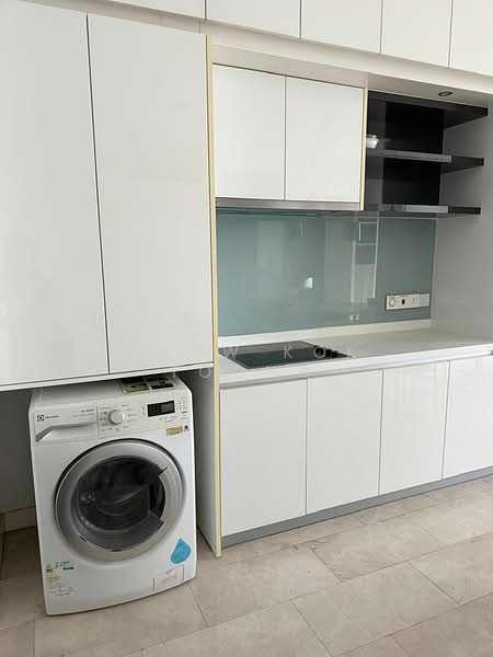 Service Residence for Sale at The Face Suites (Platinum Suites) - Chow Kok Toong - Kitchen - PropertyGuru.com.my
