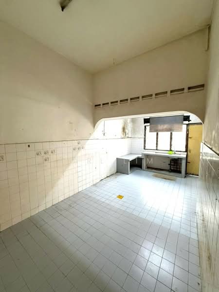 2-storey Terraced House for Sale in Taman Suria (Johor Bahru) - Karl Lim - Kitchen - PropertyGuru.com.my