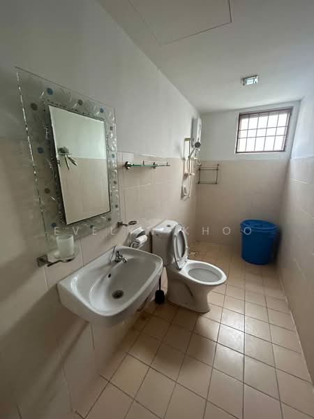 Apartment for Sale at Bayu Puteri - Evelyn Khoo - Bathroom - PropertyGuru.com.my