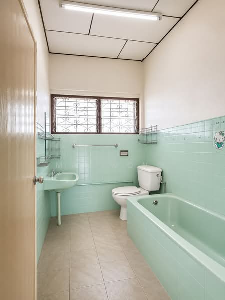 Semi-Detached House for Sale in Jelutong (Penang) - Max Wong - Bathroom - PropertyGuru.com.my