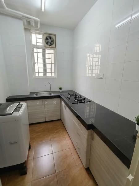 Condominium for Sale at Platinum Lake PV 15 - Jess Toh - Kitchen - PropertyGuru.com.my