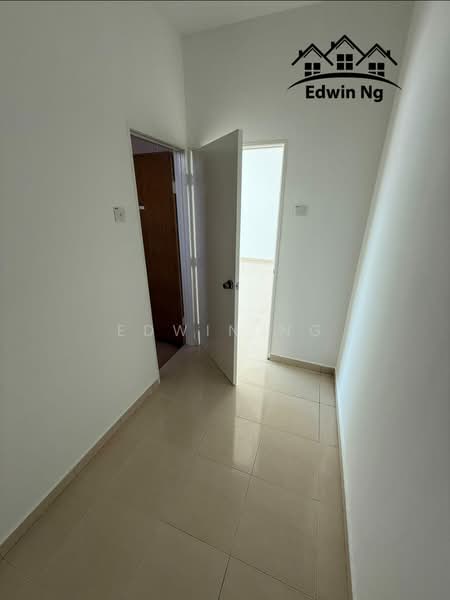 Rumah Berkembar untuk Dijual di Balik Pulau (Penang) - Edwin Ng - Entrance - PropertyGuru.com.my