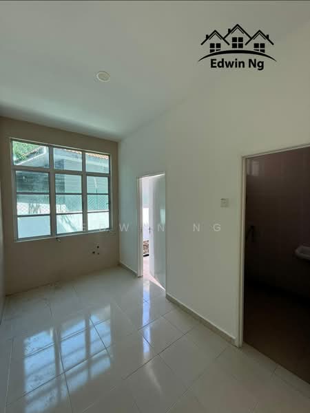 Rumah Berkembar untuk Dijual di Balik Pulau (Penang) - Edwin Ng - PropertyGuru.com.my