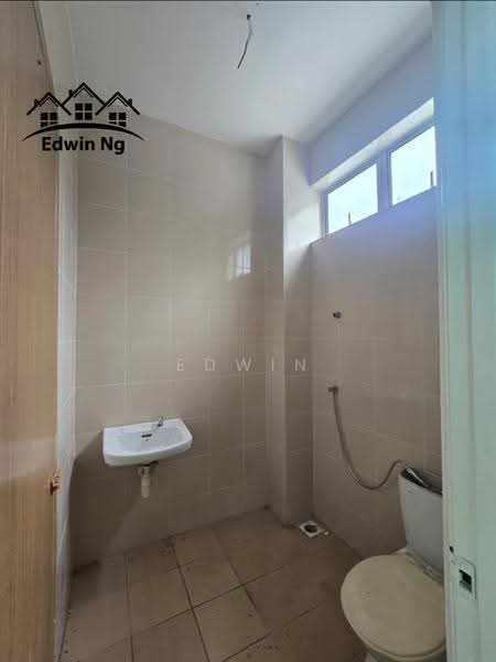 Semi-Detached House for Sale in Balik Pulau (Penang) - Edwin Ng - Bathroom - PropertyGuru.com.my