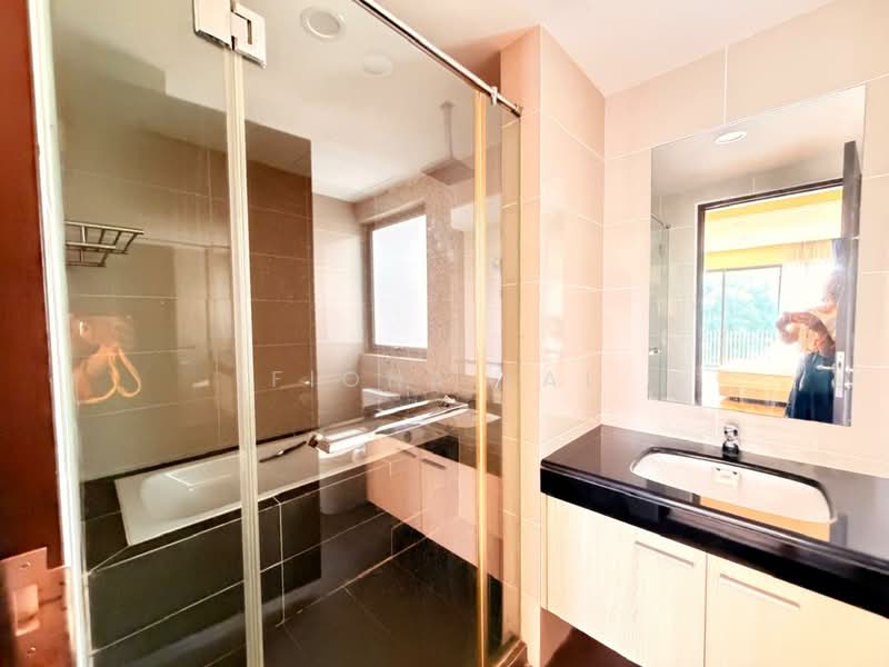 Apartment for Sale at Molek Pine 3 - Fiona Lai - Bathroom - PropertyGuru.com.my