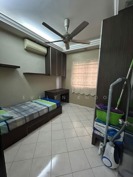 Pangsapuri untuk Disewa di Bayu Puteri - Evelyn Khoo - Bedroom - PropertyGuru.com.my
