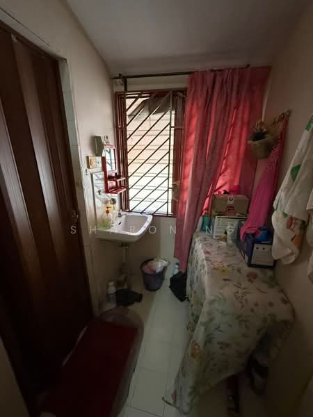 1-storey Terraced House for Sale in Setia Tropika (Johor Bahru) - Sharon Ng - Bathroom - PropertyGuru.com.my