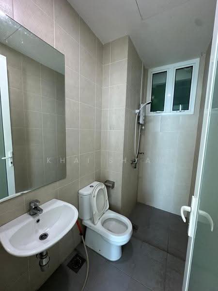 Kondominium untuk Disewa di Southbay Plaza - Khai Shian - Bathroom - PropertyGuru.com.my