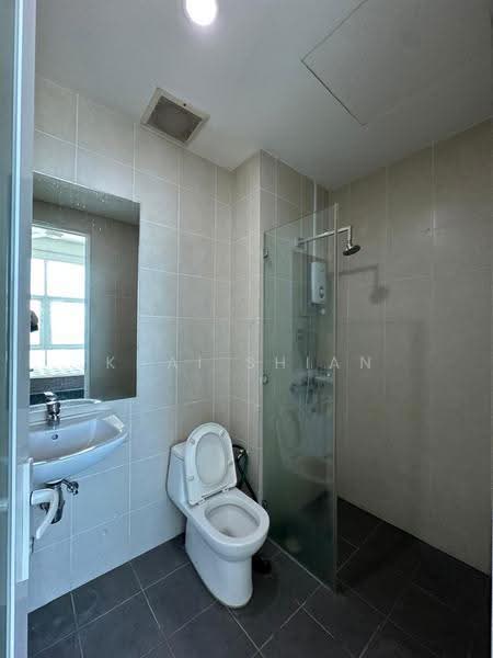 Kondominium untuk Disewa di Southbay Plaza - Khai Shian - Bathroom - PropertyGuru.com.my