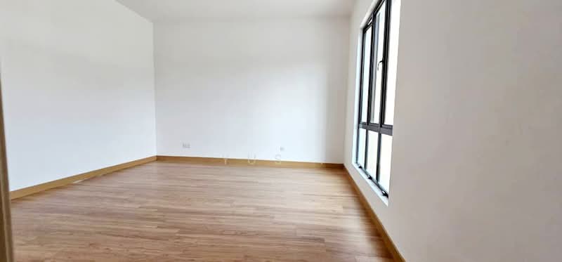 Rumah Teres 2 Tingkat untuk Dijual di Alam Impian (Shah Alam) - Yus . - Master Bedroom (Room 1 - Upstairs) - PropertyGuru.com.my