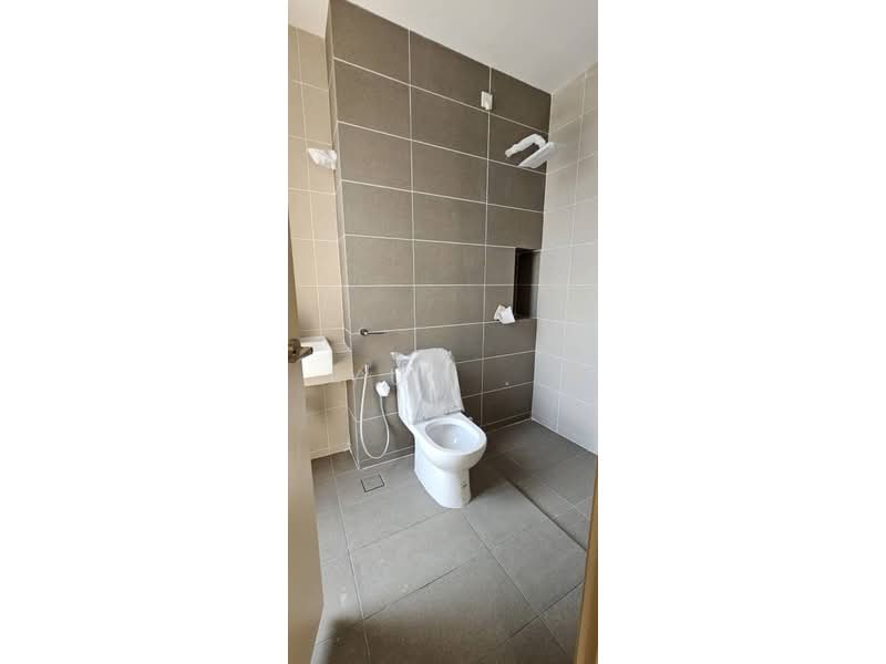 Rumah Teres 2 Tingkat untuk Dijual di Alam Impian (Shah Alam) - Yus . - Bathroom (3 bathrooms) - PropertyGuru.com.my