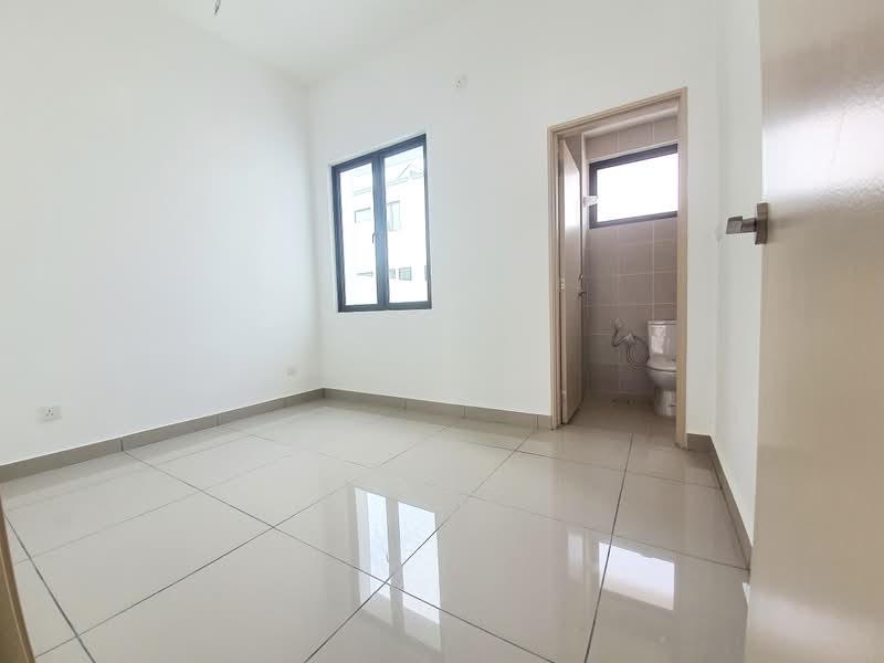 Rumah Teres 2 Tingkat untuk Dijual di Alam Impian (Shah Alam) - Yus . - Guess Room - PropertyGuru.com.my