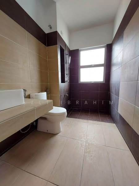 2-storey Terraced House for Sale in Bangi (Selangor) - Azli Ibrahim - Bathroom - PropertyGuru.com.my